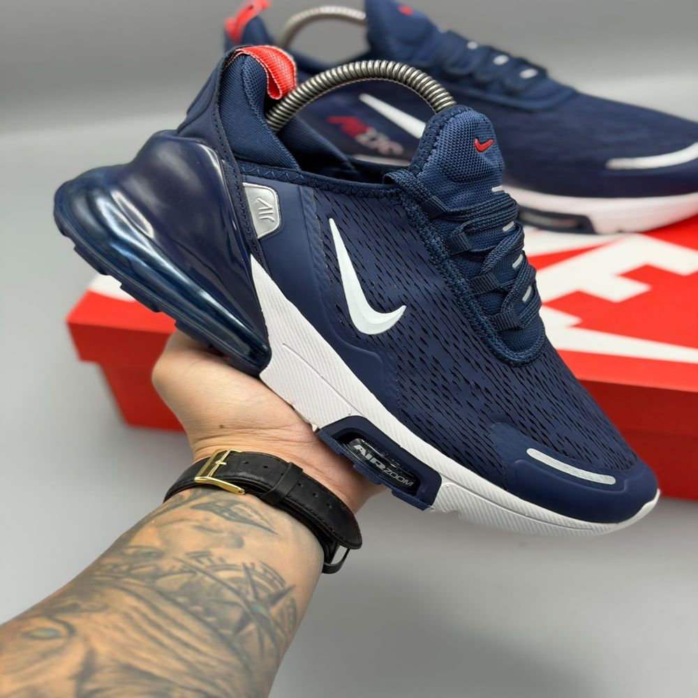 AIR ZOOM