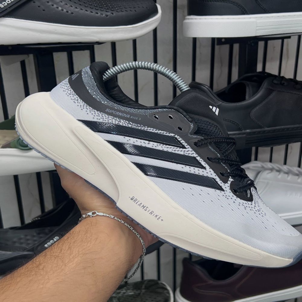 adidas supernova